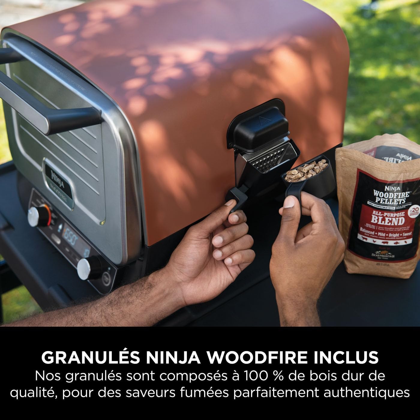 Ninja Woodfire 8-in-1 Electric Outdoor Pizza Oven, Rotisserie & Smoker BBQ with Grate, Pro-Heat Plate, Pizza Stone, Wood Pellets and Shovel, 6 Settings, Dark Orange OO101EU
