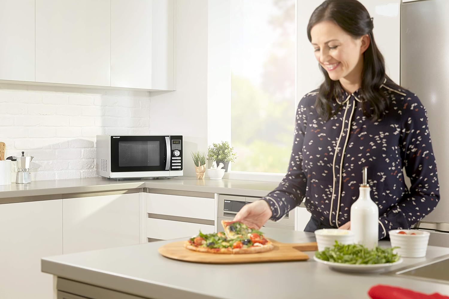 Sharp R-843INW Combined Microwave 25 Liter - Silver