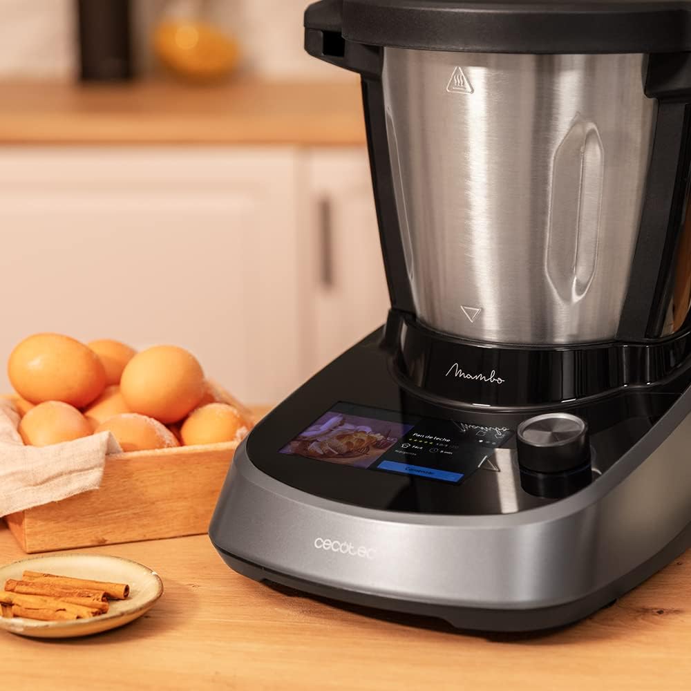 Cecotec Robot de Cuisine Mambo Black. 23 Fonctions, 10 Niveaux de Température, 1700W, 2,5 kg de Pâte, Cruche de 3,3L, 10 Vitesses, Minuterie, Température Réglable de 37 °C à 120 °C