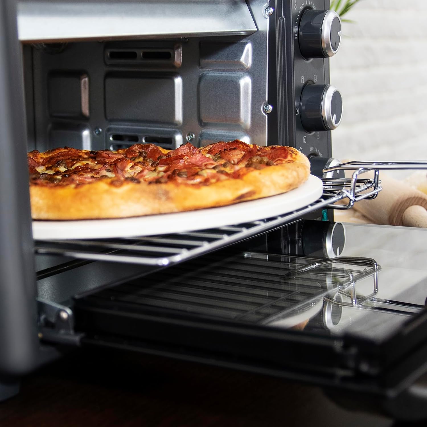 Cecotec Bake&Toast 4600 Black Gyro Countertop Oven, 46 L, 2000 W, 12 Combinable Heating Functions, Includes Rotating Spindle, Crumb Catcher Tray.