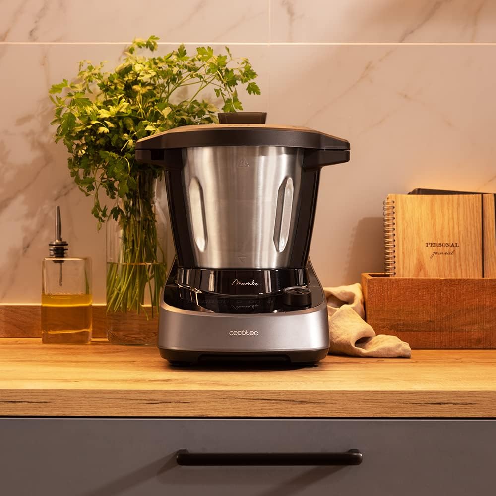 Cecotec Robot de Cuisine Mambo Black. 23 Fonctions, 10 Niveaux de Température, 1700W, 2,5 kg de Pâte, Cruche de 3,3L, 10 Vitesses, Minuterie, Température Réglable de 37 °C à 120 °C
